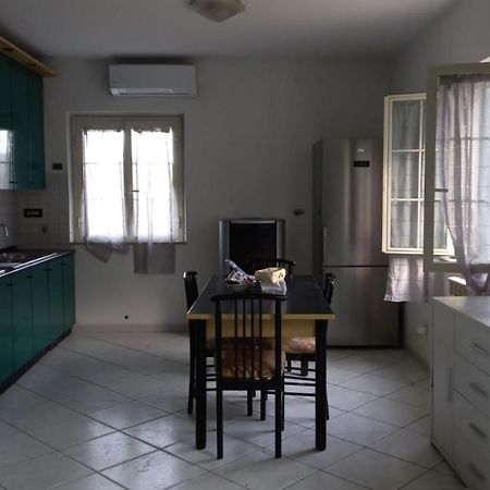 Вилла Casa Ariel Casa Leonardi Экстерьер фото