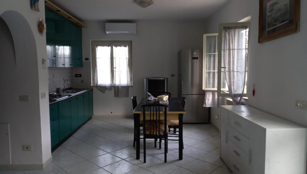 Вилла Casa Ariel Casa Leonardi Экстерьер фото