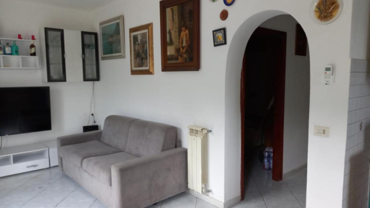 Вилла Casa Ariel Casa Leonardi Экстерьер фото